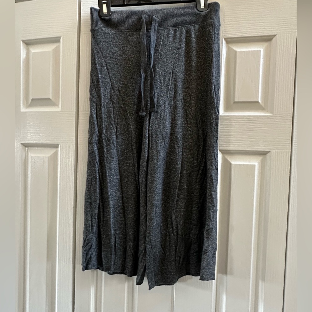 Live Love Dream Gray Cropped Pants